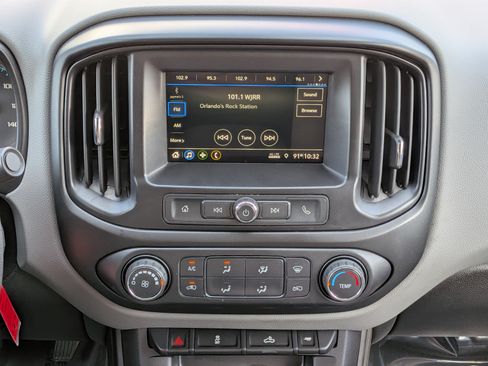 Used 2019 Chevrolet Colorado W/T w/ WT Convenience Package RWD image 18
