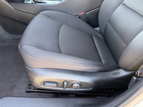 Used 2024 Chevrolet Malibu LT image 28