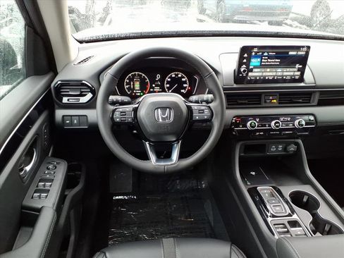 New 2025 Honda Pilot EX-L image 6