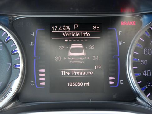 Used 2016 Chrysler 200 Limited FWD image 21