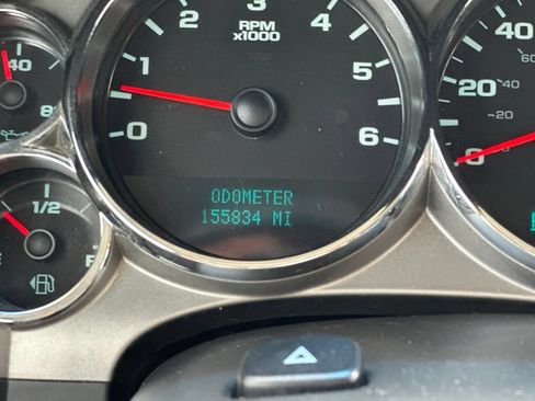 Used 2011 Chevrolet Silverado 2500 W/T AWD/4WD image 3