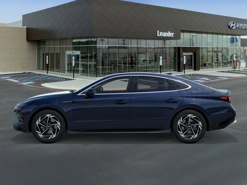 New 2026 Hyundai Sonata SEL image 3