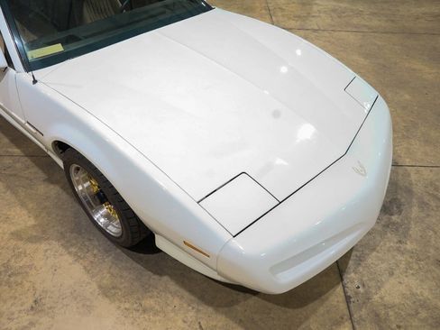 Used 1992 Pontiac Firebird Formula RWD image 18
