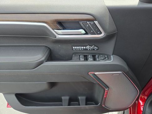 New 2026 Chevrolet Silverado 1500 High Country RWD image 9