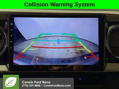 Used 2017 Toyota Tacoma TRD Off-Road image 14