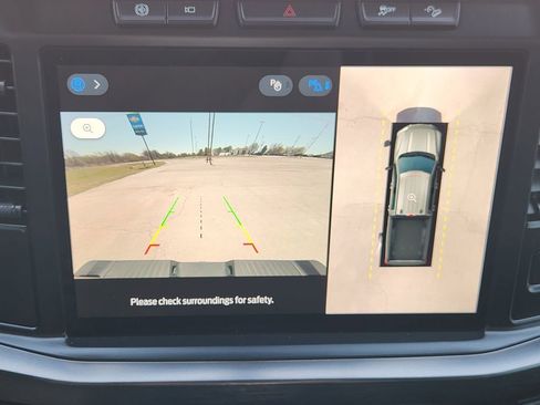 Used 2024 Ford F350 Lariat w/ Black Appearance Package image 18