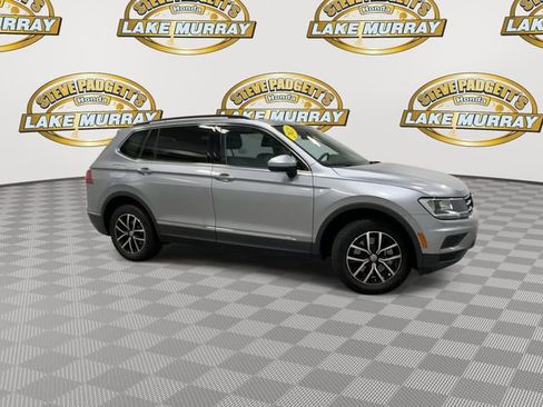 Used 2021 Volkswagen Tiguan SE image 4