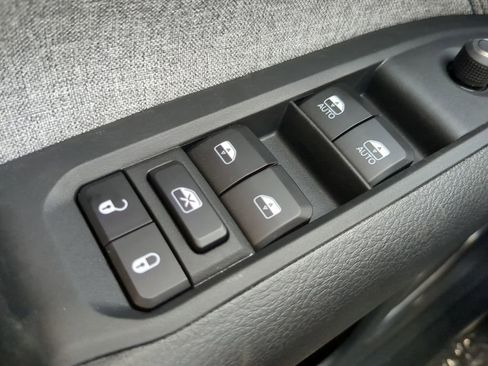 New 2025 Jeep Compass Latitude w/ Convenience Group image 8