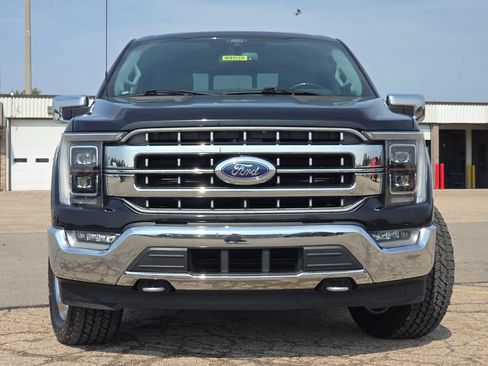 Used 2021 Ford F150 Lariat w/ Equipment Group 502A High AWD/4WD image 3