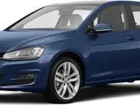 Used 2015 Volkswagen Golf S image 1
