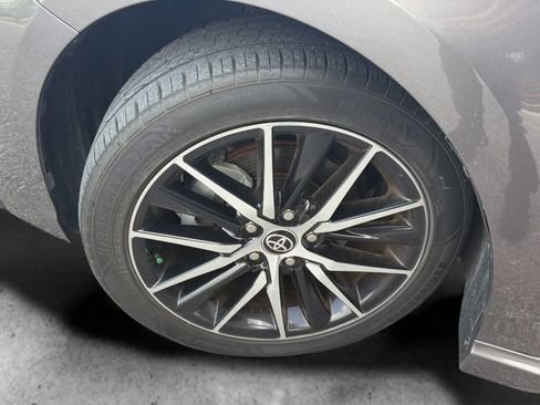 Used 2022 Toyota Camry SE w/ Convenience Package FWD image 43