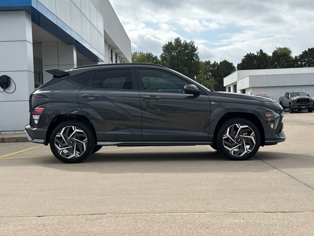 Used 2024 Hyundai Kona N Line AWD/4WD image 2
