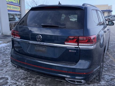 Certified 2021 Volkswagen Atlas SE image 3