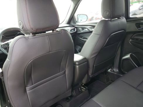 Certified 2023 Chevrolet TrailBlazer RS w/ Convenience Package image 9