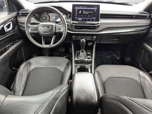 Used 2023 Jeep Compass Trailhawk AWD/4WD image 17