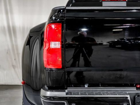 Used 2018 GMC Sierra 3500 Denali w/ Duramax Plus Package AWD/4WD image 41