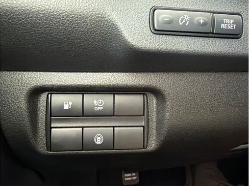 Used 2025 Nissan Leaf S FWD image 25