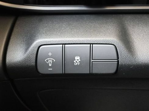 Used 2026 Hyundai Elantra SEL Sport Premium w/ Cargo Package FWD image 24