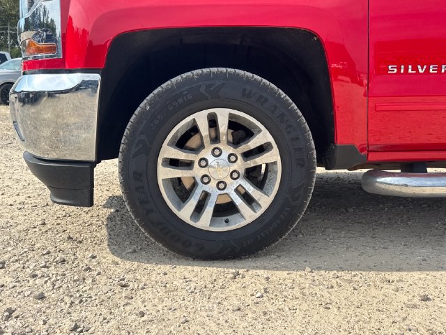 Used 2018 Chevrolet Silverado 1500 LT w/ All Star Edition AWD/4WD image 4