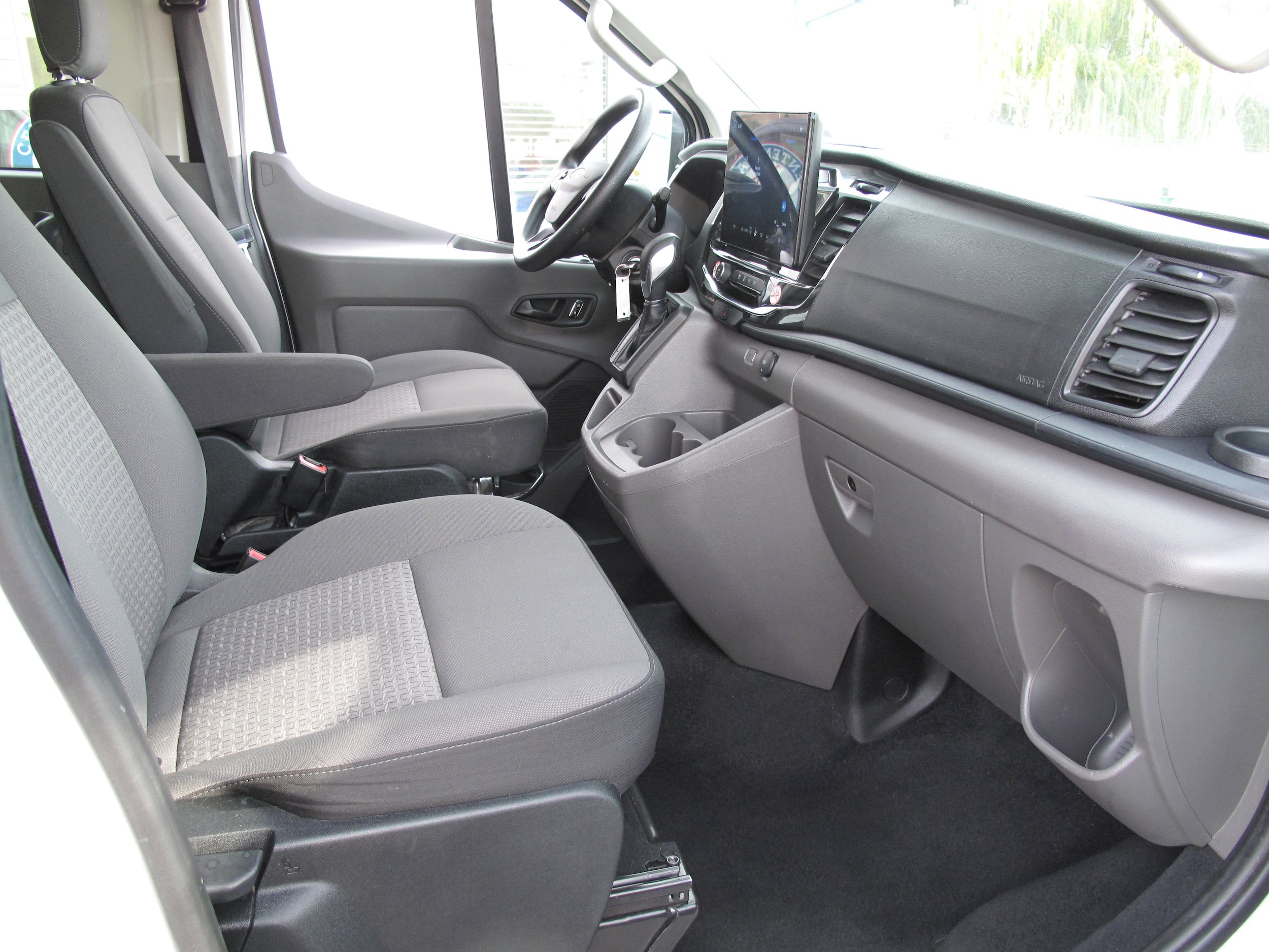 Used 2024 Ford Transit 350 XLT RWD image 10