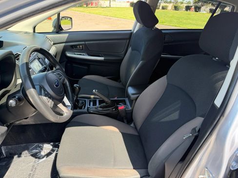 Used 2017 Subaru Crosstrek 2.0i AWD/4WD image 9