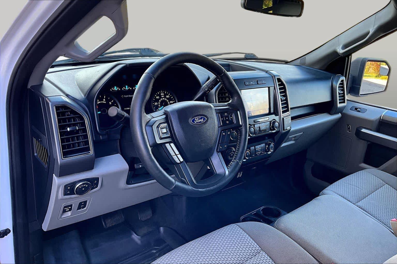 Used 2019 Ford F150 XLT w/ Equipment Group 302A Luxury AWD/4WD image 18
