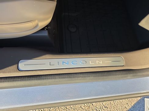 Used 2022 Lincoln Corsair AWD w/ Equipment Group 101A image 20