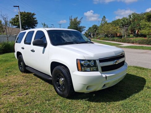 Used 2010 Chevrolet Tahoe LS w/ Interior Plus Package RWD image 4