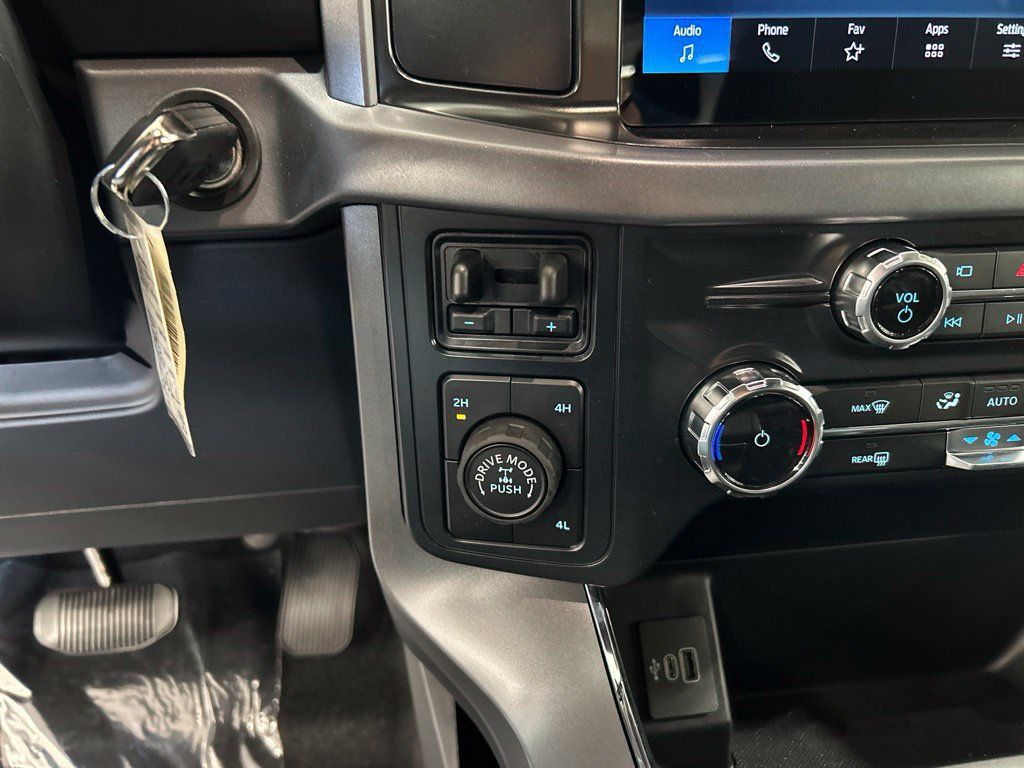 New 2026 Ford F150 XLT w/ Tow/Haul Package AWD/4WD image 18