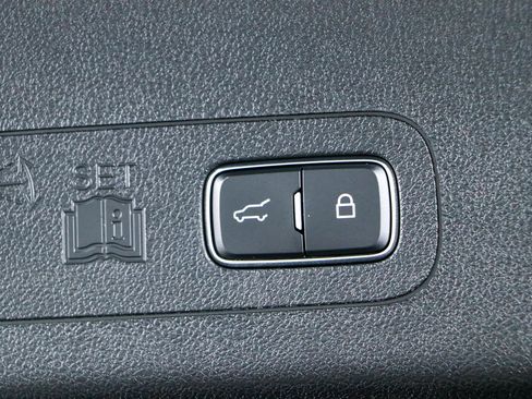 Used 2023 Lincoln Aviator Reserve w/ Jet Package AWD/4WD image 32