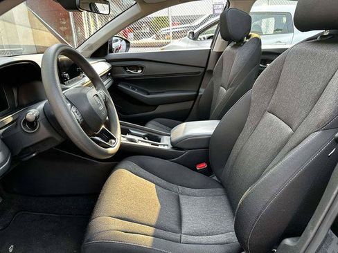 Used 2023 Honda Accord EX image 14