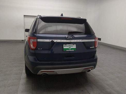 Used 2017 Ford Explorer XLT w/ Equipment Group 201A FWD image 6