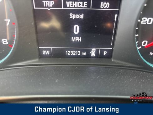 Used 2022 Chevrolet Malibu LT FWD image 22