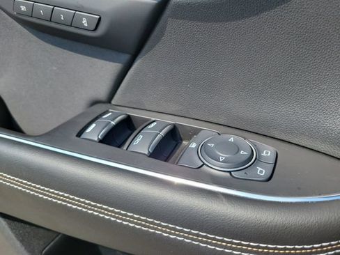 Used 2024 Buick Envision Sport Touring AWD/4WD image 21