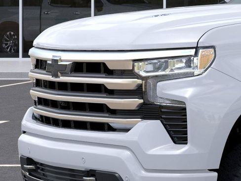 New 2026 Chevrolet Silverado 1500 High Country w/ Technology Package AWD/4WD image 37