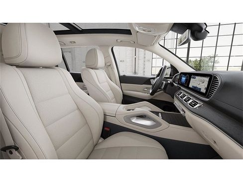 New 2026 Mercedes-Benz GLS 450 4MATIC image 4