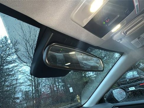 Used 2025 Toyota Camry LE image 23