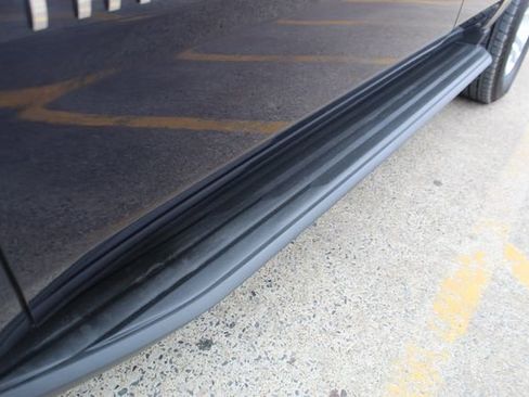 Used 2017 Chevrolet Tahoe LT image 8