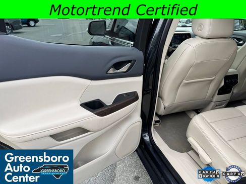 Used 2022 GMC Acadia Denali w/ Denali Technology Package AWD/4WD image 32