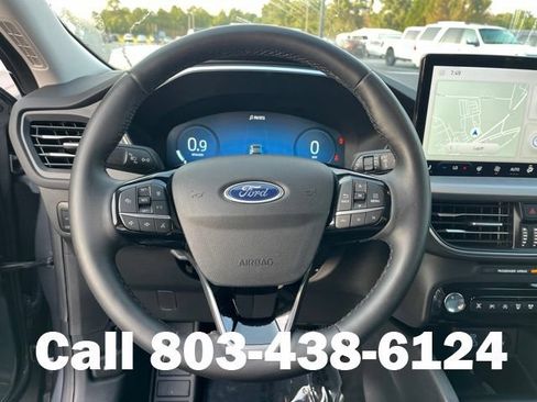 Used 2023 Ford Escape Platinum AWD/4WD image 18