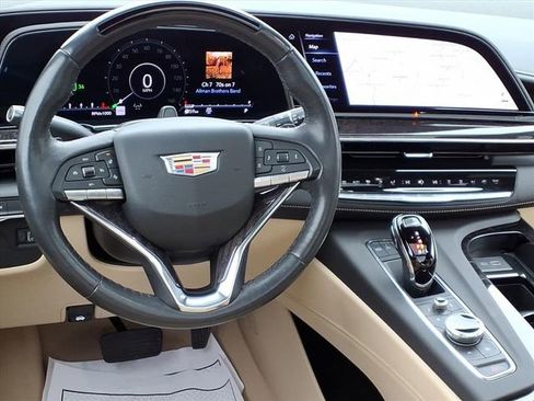 Certified 2023 Cadillac Escalade Premium Luxury image 15