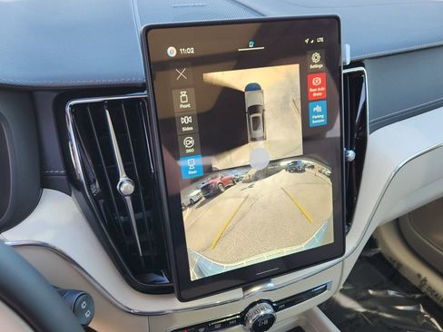 New 2026 Volvo XC60 B5 Ultra w/ Protection Package Premier image 9