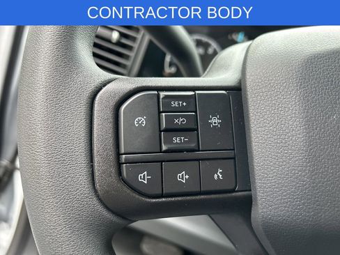 New 2025 Ford F550 4x4 Crew Cab image 18