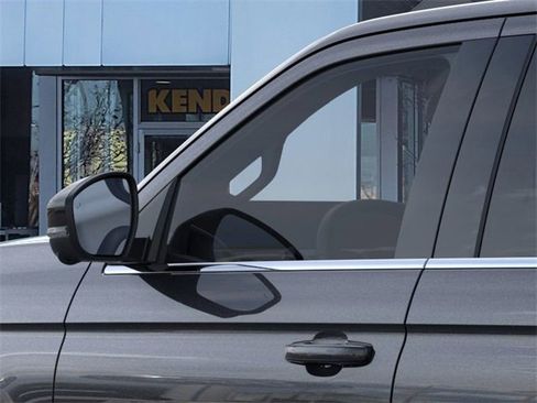 Used 2026 Ford Expedition Active image 20