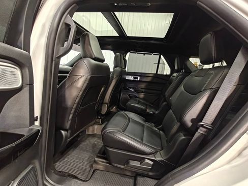 Used 2023 Ford Explorer ST w/ Equipment Group 401A AWD/4WD image 34
