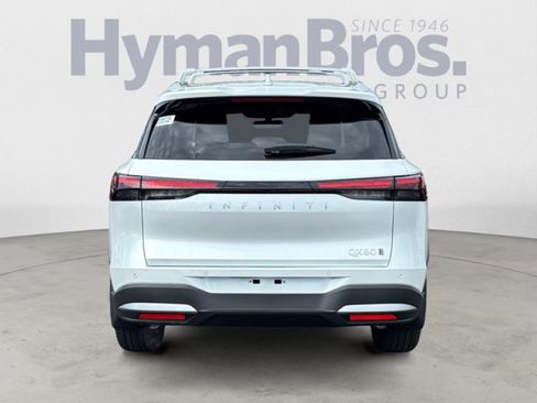 New 2026 INFINITI QX60 Luxe w/ Cargo Package AWD/4WD image 4