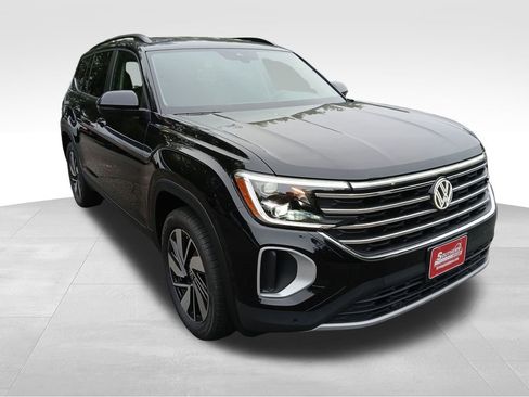 New 2026 Volkswagen Atlas SE image 7