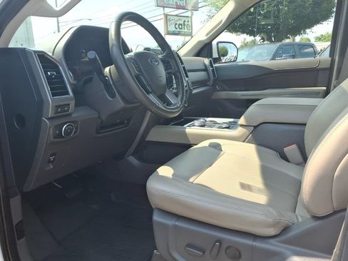 Used 2021 Ford Expedition XLT AWD/4WD image 14