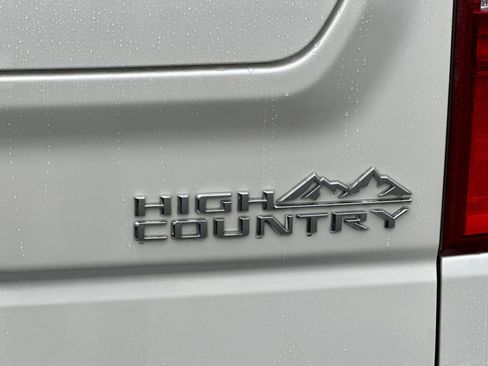 Used 2024 Chevrolet Silverado 1500 High Country w/ High Country Premium Package image 12