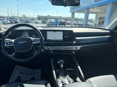 Used 2025 Kia Telluride S image 15